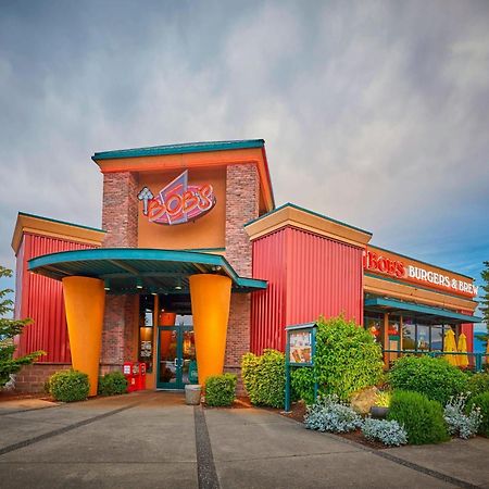 Fairfield Inn & Suites Burlington Ngoại thất bức ảnh